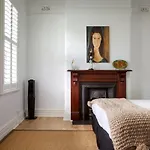 Elegant 3-Bed Heritage House With Swimming Pool