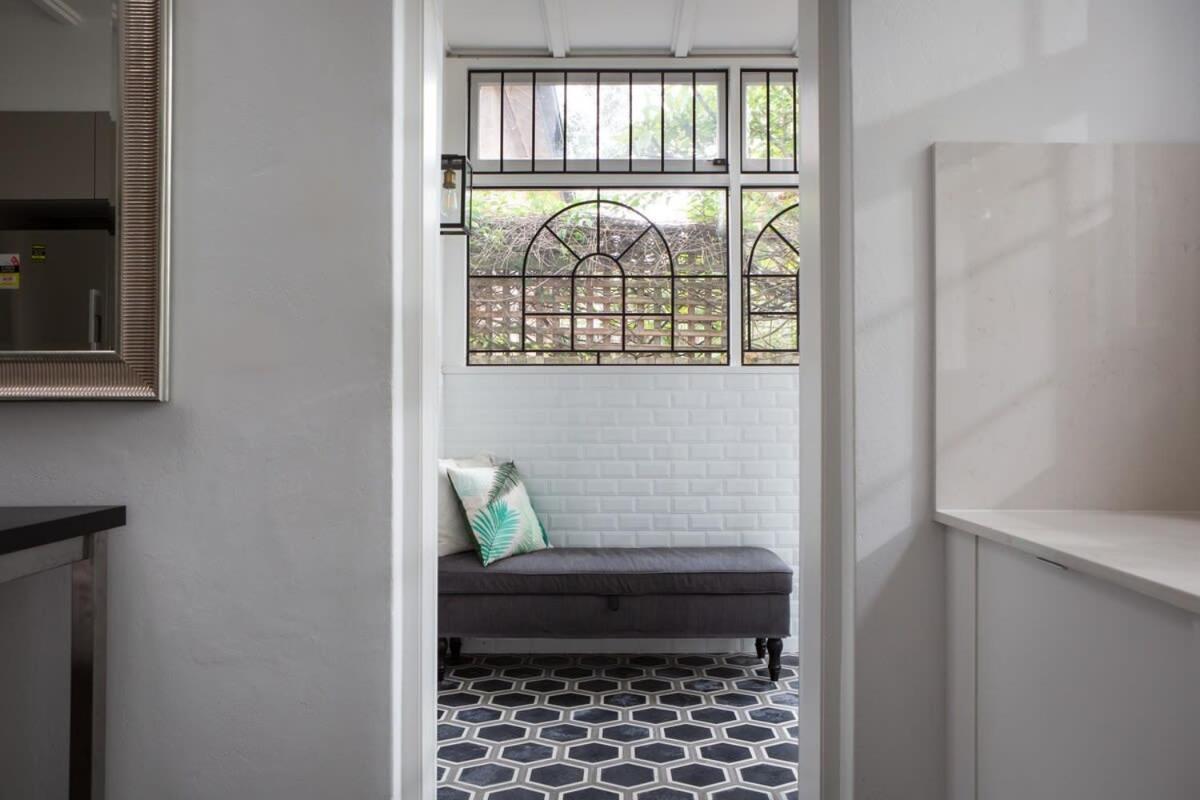 Elegant 3-bed Heritage House With Swimming Pool Holiday home *